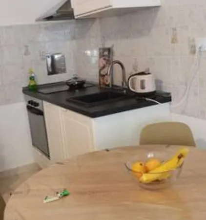 1 Bedroom Flat 15 Minutes From The Sea And Downtown Appartamento *