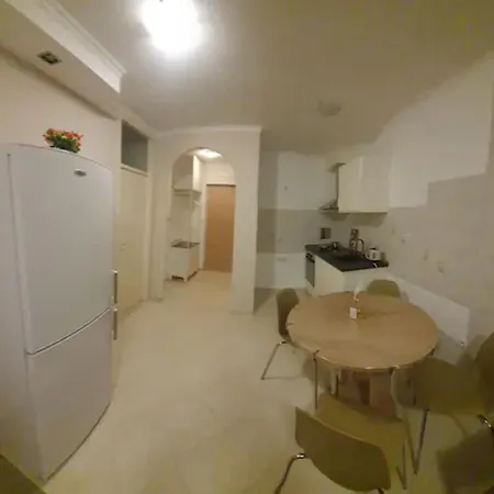 1 Bedroom Flat 15 Minutes From The Sea And Downtown Appartement *